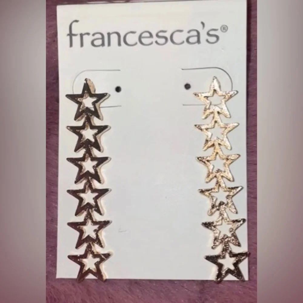 Francesca's Gold Tone Star Fashion Earrings New With‎ Tag!
